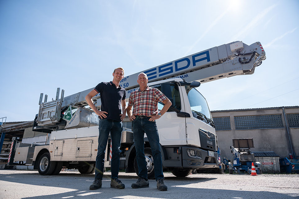 ESDA Geschäftsführer Sebastian Suhre und Horst Suhre (von links nach rechts)